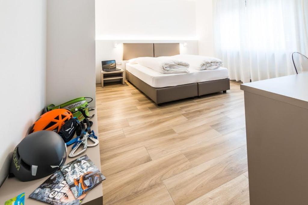 Albergo Garni Francesco Torbole Sul Garda ภายนอก รูปภาพ