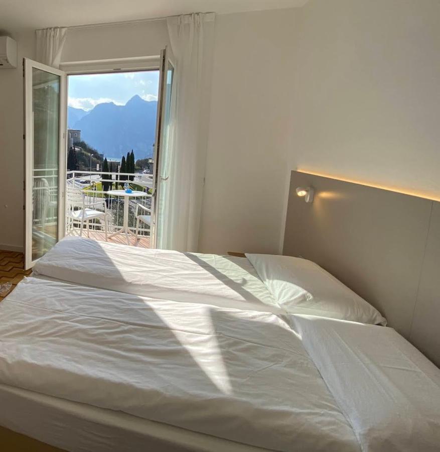 Albergo Garni Francesco Torbole Sul Garda ภายนอก รูปภาพ