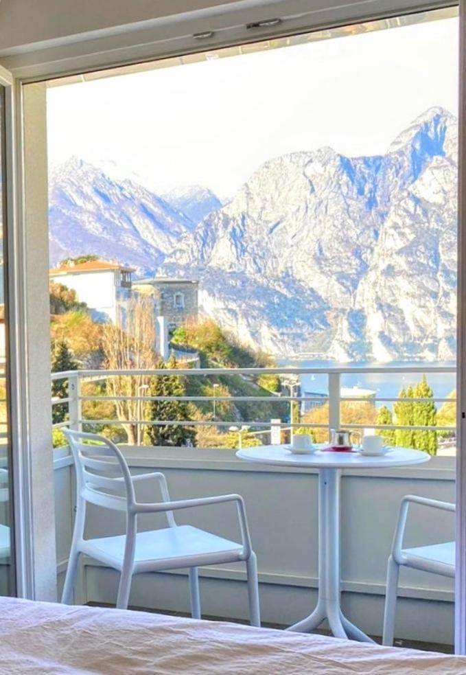 Albergo Garni Francesco Torbole Sul Garda ภายนอก รูปภาพ