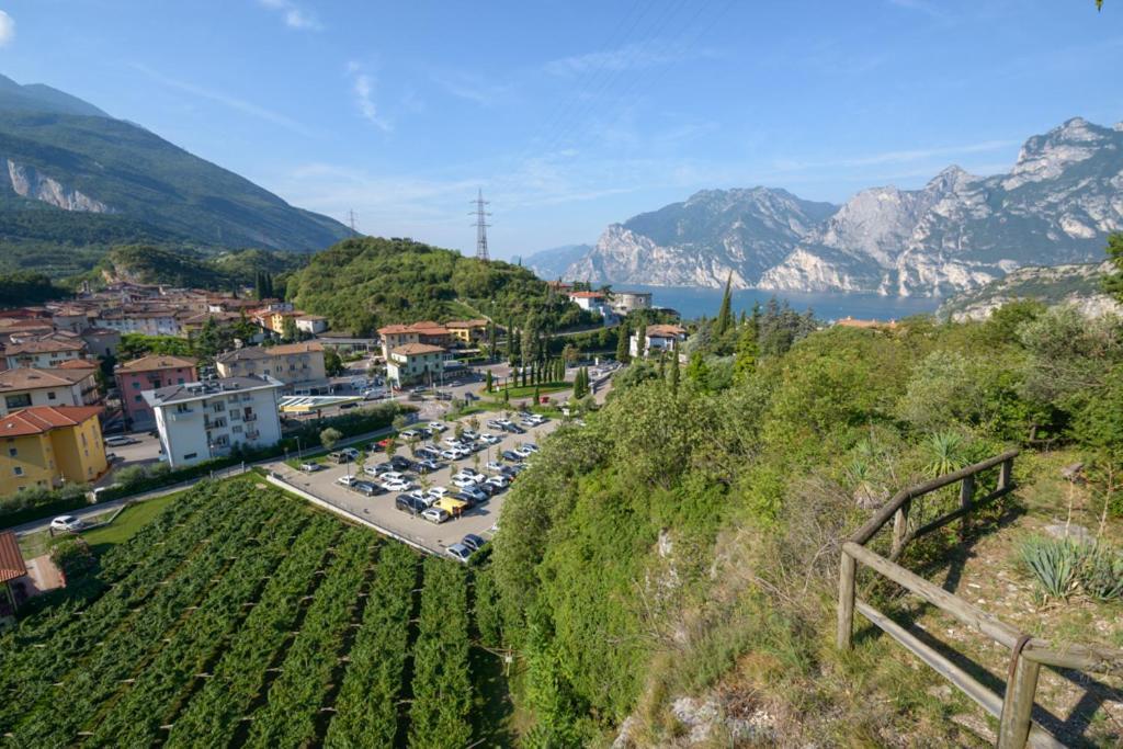 Albergo Garni Francesco Torbole Sul Garda ภายนอก รูปภาพ