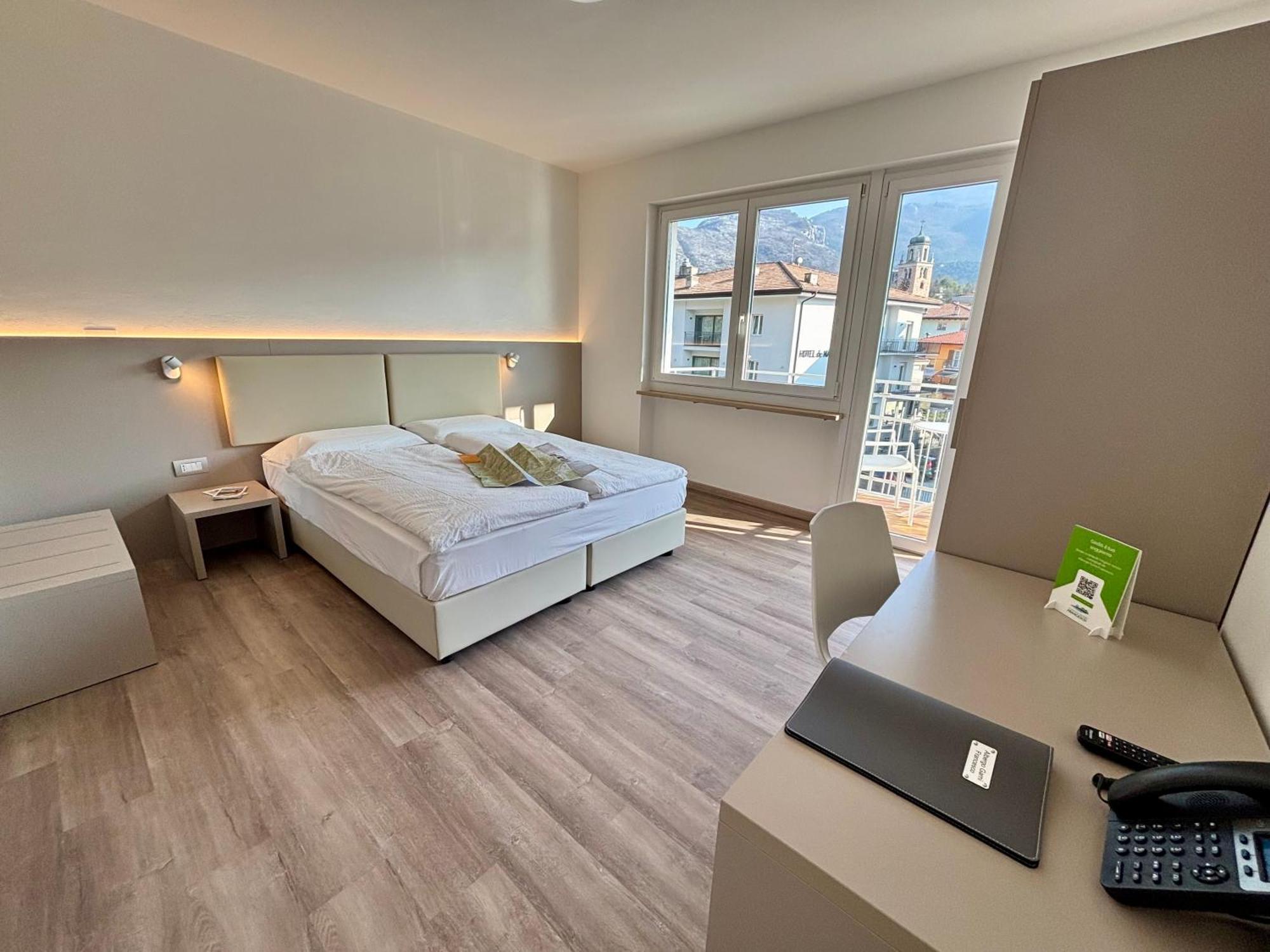 Albergo Garni Francesco Torbole Sul Garda ภายนอก รูปภาพ